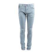 Slim-fit jeans